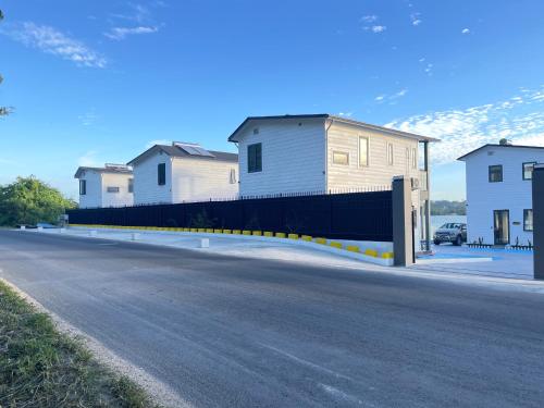 lake view apartment 湖畔别墅 - image 2