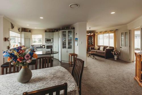 STAY AT SADDLE ROW in Welbourn