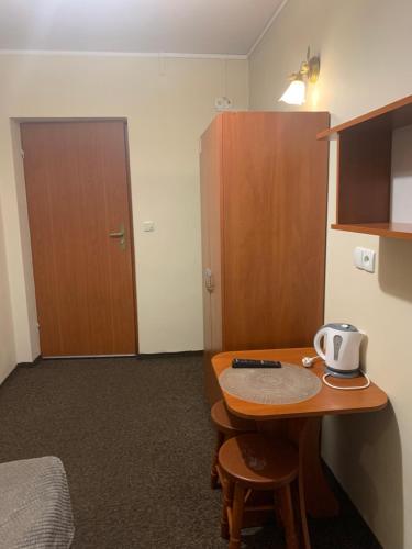 2 twin beds