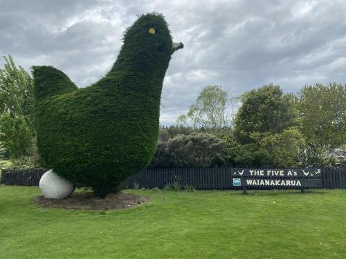 The Big Chook Accommodation in Herberta