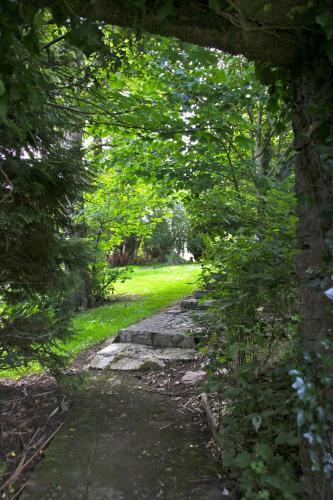 Barnabrow Country House - image 5