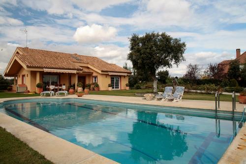 Kert, Casa Caliche in Tres Cantos