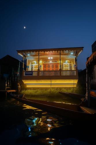 Lalarukh Group of Houseboats in Šrinagara