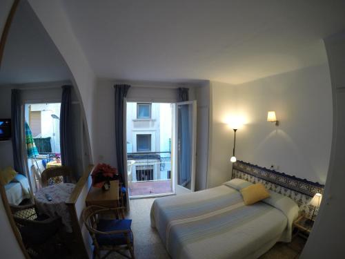 Apartamentos Montserrat