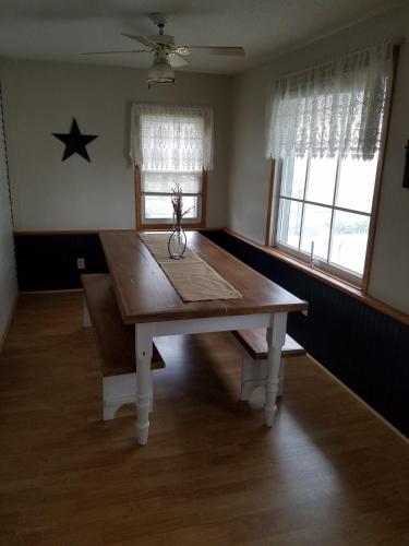 Iekārtas, Peaceful Getaway on a Farm near Waterloo, Iowa in Hemptona (IA)