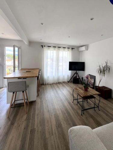 Appart Spacieux - Location saisonnière - Six-Fours-les-Plages