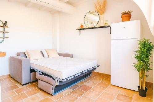 Le Nily Provence, T2 cosy rénové avec Clim, Extérieur et Parking (Le Nily Provence, T2 cosy renove avec Clim, Exterieur et Parking) in Sainte-Tulle