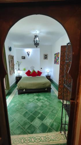 1 queen bed
