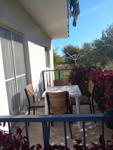 Balkons/terase, Apartmani Dropulić (Apartmani Dropulic) in Opuzen