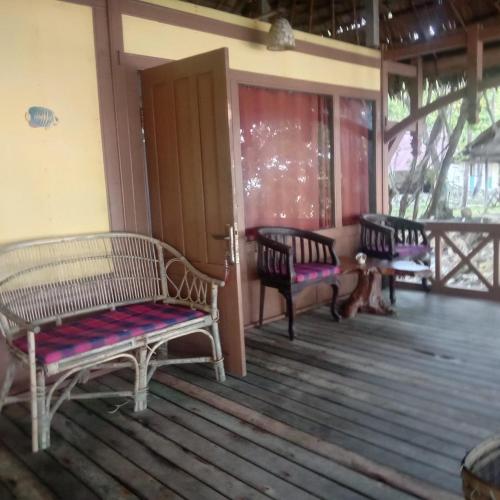 Hoga Island Dive Resort in Wakatobi