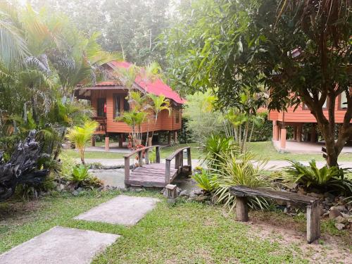 Kert, Najjamee Bungalow in Koh Yao Noi