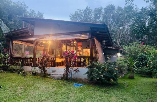 Étterem, Najjamee Bungalow in Koh Yao Noi
