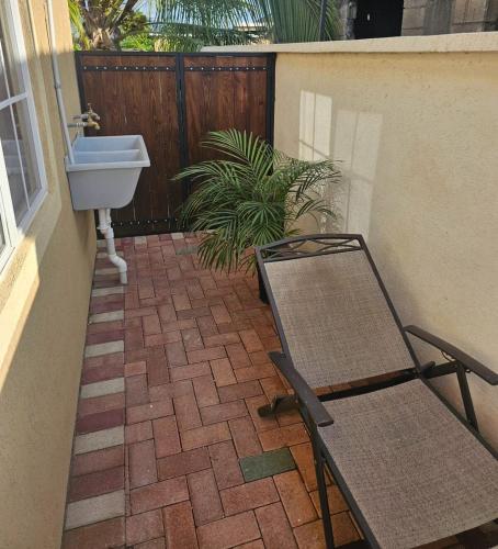 Suite Serene At Phoenix Park Village 1 in Spanish Town