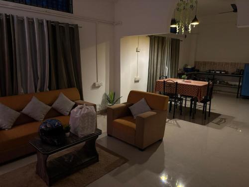 Pearl villa homestay in Gar-Ali