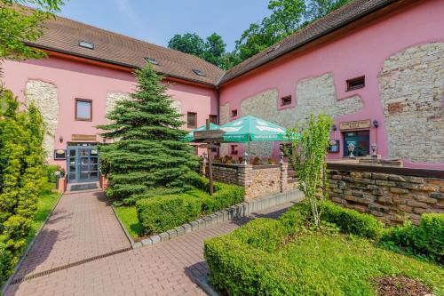 Hotel Stary Pivovar - image 4