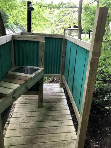 "Lovely Tiny House Rental for a Romantic Getaway in Shepherdstown, West Virginia in Shepherdstown (WV)