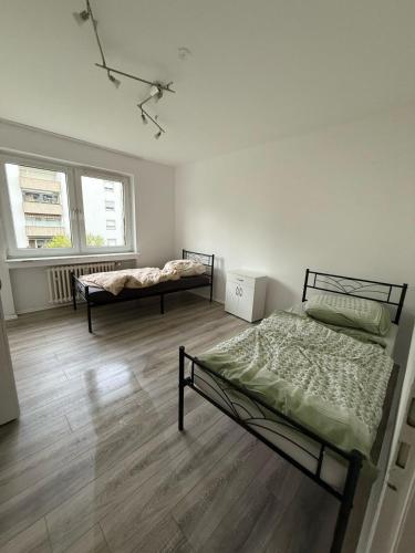 Monteurwohnung bei Köln,Düsseldorf WLAN, Parkplatz, Küche, Handtücher (Monteurwohnung bei Koln,Dusseldorf WLAN, Parkplatz, Kuche, Handtucher) in Monheim am Rhein