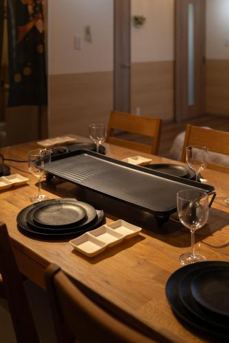 Noctis豊田 ジャグジー肩湯付お風呂75型TV 最大12名宿泊可能