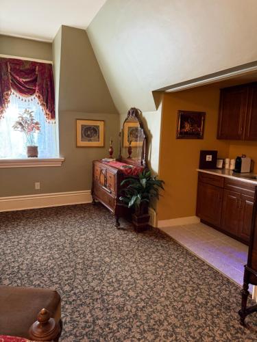 The Stegmaier Mansion Guest House – Wilkes-Barre, PA
