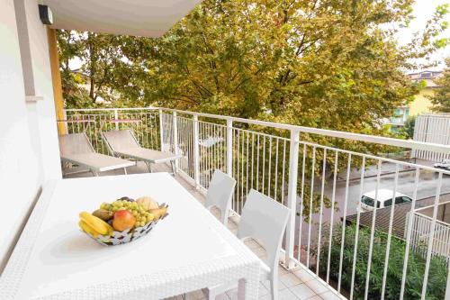 Charming flat in building with solarium