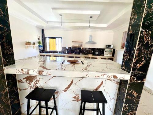 Home TERANGA villa de 4 chambres climatisées avec SDB privées et parking gratuit (Home TERANGA villa de 4 chambres climatisees avec SDB privees et parking gratuit) in Rufisque