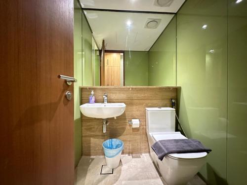 Sky Suite KLCC by The Sense Hospitality - image 12