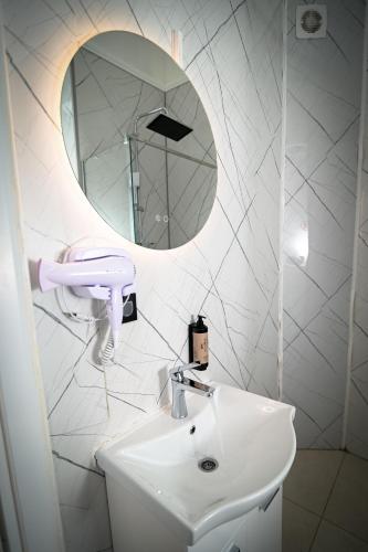 Old Town Pearl Apartments - image 3
