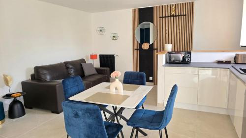 appartement indépendant rez de chaussée de villa (appartement independant rez de chaussee de villa) in La Roquette-sur-Siagne