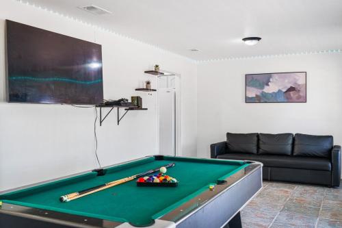 Spacious 3BR w Fenced Yard, Near Austin Downtown – khách sạn tại Tech Ridge Center