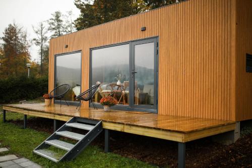 A szálláshely kívülről, ermiglamping in Jince