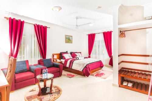 Charlestina Beach Resort in Cape Coast