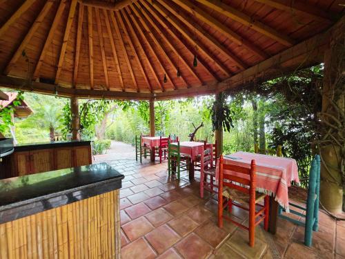 Cabanas el Nido de la Huilota in เตโปซตลัน