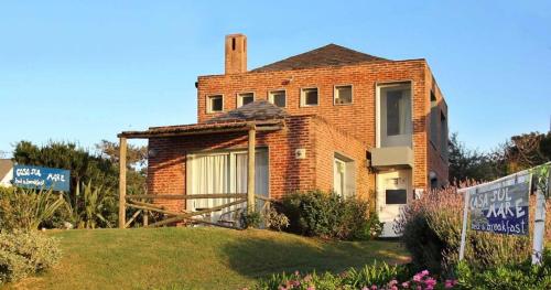 Aura Montoya in La Barra