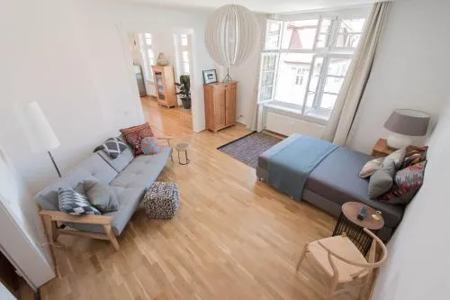 Modern design im klassischem Altbau in Weimar, Deutschland