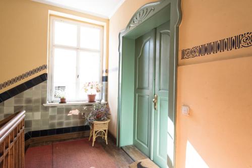 Modern design im klassischem Altbau - image 14