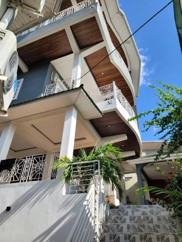 Vista exterior, Luxury Penthouse with Seaview in Freetown in Lakka
