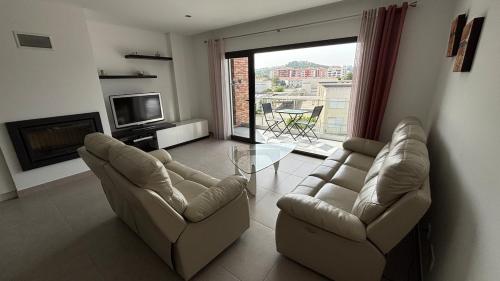 sala de TV, Grand appartement de standing au cœur de la ville in Pombal