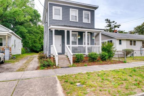 Wilmington Getaway Near Riverwalk and Downtown!