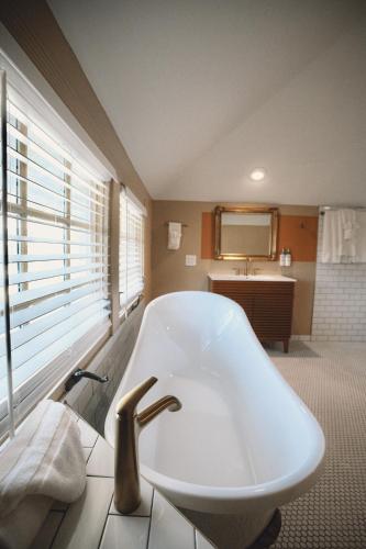 Peninsula Bed & Cocktails in جالفبورت - فلوريدا