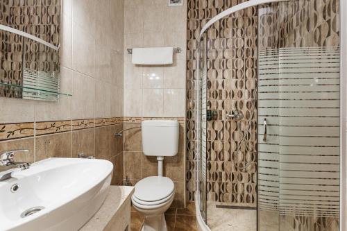 2 bedrooms, 4 beds