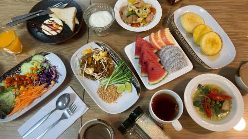 Photo - Bed By City Hotel