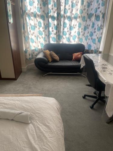 Resting and Staying in 스메스윅