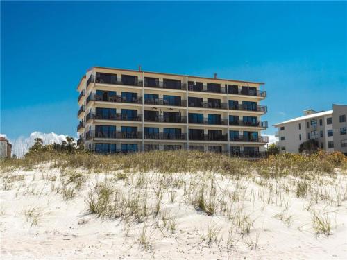 Surfside Condos 402 - image 2