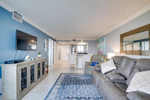 Remarkable Hudson Condo with Coastal Views! in Hudson, USA