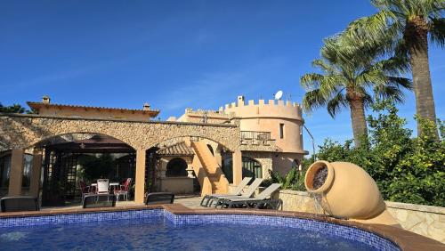 Castell Villa Bohio Mallorca - Majorca Castell Villa Bohio Mallorca - Majorca