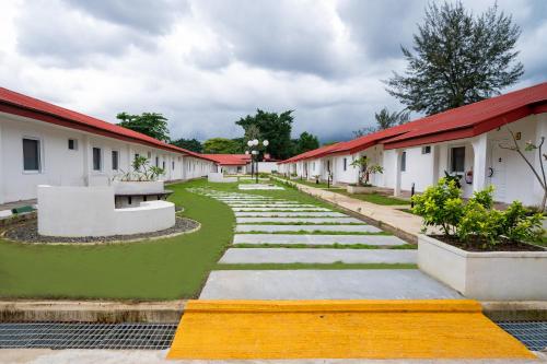 Heliconia Park Hotel and Golf Resort – khách sạn tại Umurolu