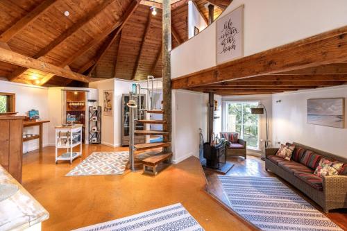 Cedar Retreat by Waiheke Pure – khách sạn tại Ostend