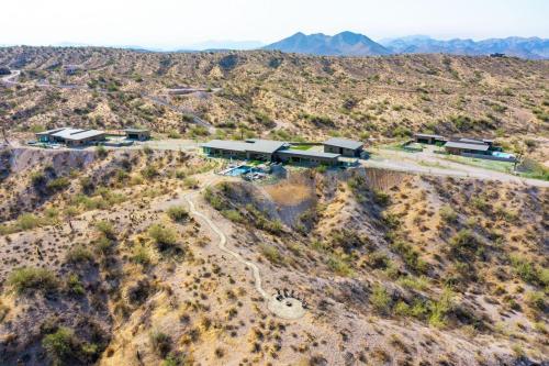 Paradise Canyon-3 Estates+Casita w/Horse Stables in ฟอร์ตแมคโดเวลล์