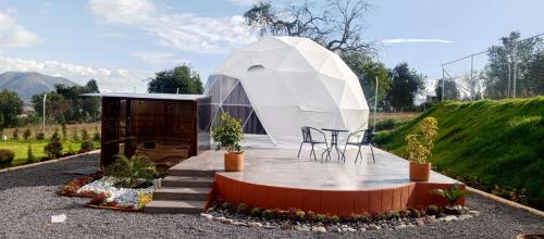 La cabaña de Ciela V Glamping con jacuzzi (La cabana de Ciela V Glamping con jacuzzi) in Latacunga