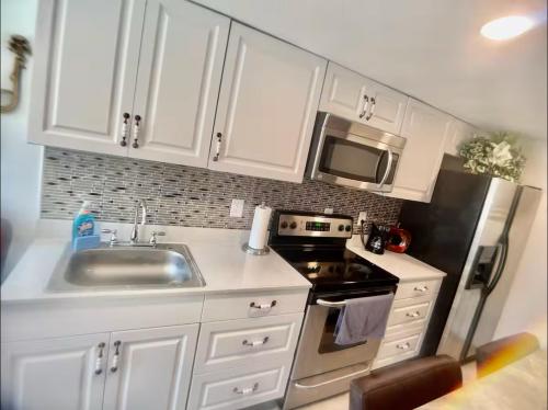 Mediterranean Apartment 5 min from the beach in car in Clearwater City Center